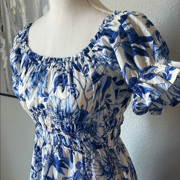 H&M Blue and White Puff Sleeve Sundress - Picture 3 of 5